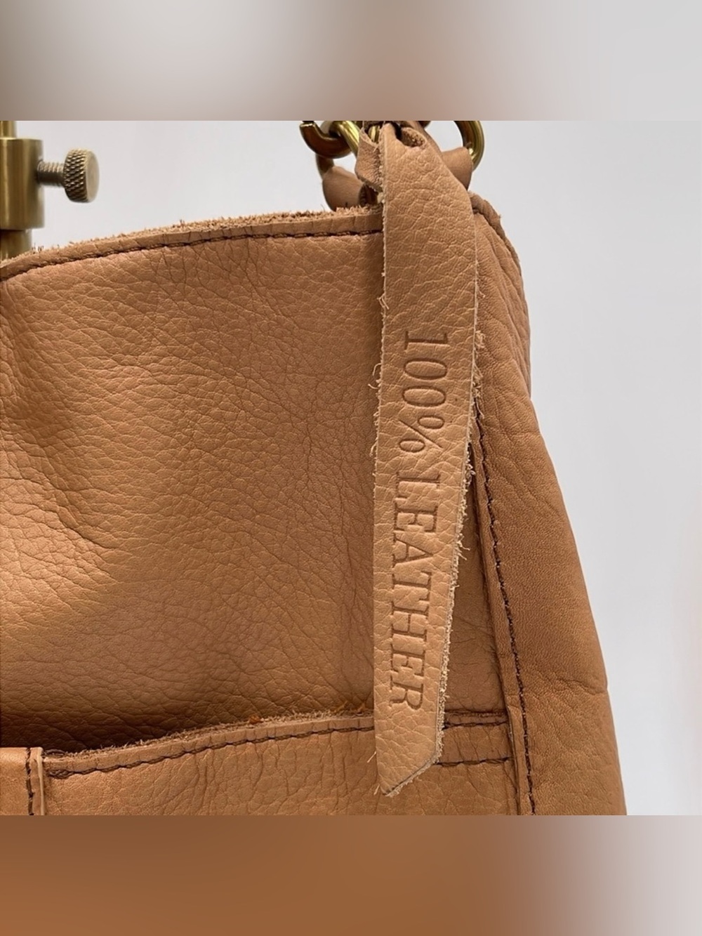 American Leather Co. Shoulder Bag - Caramel
Brown 100% Leather - Double Straps - Picture 4 of 15